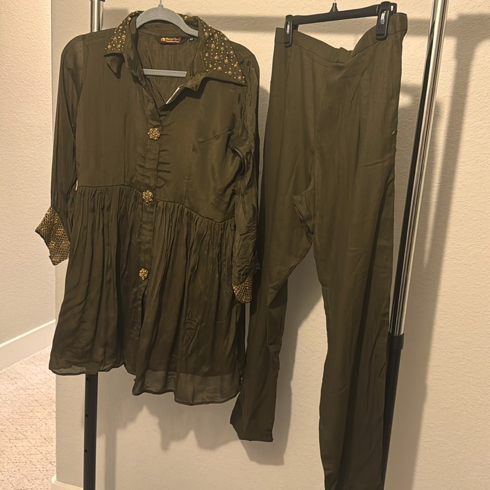 Dark brown Kurta set… Indian clothes